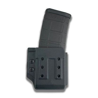 Ambidextrous AR-15 mag carrier for Magpul PMAG and steel magazines