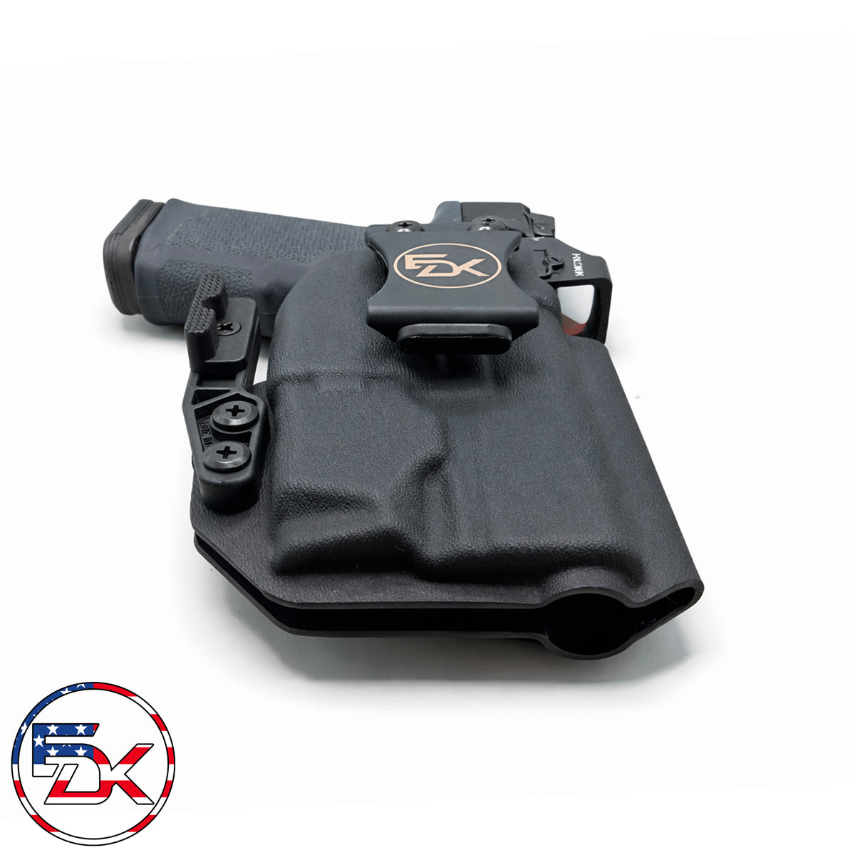FN 509 with Streamlight TLR-7 HL-X in an IWB Kydex holster showing availability to use threaded barrel